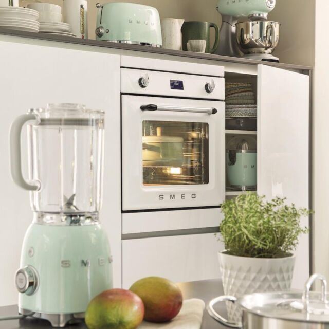 Smeg TSF01PGUK Toaster, Green