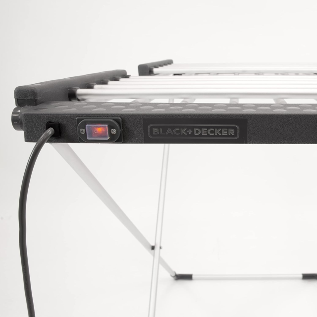 Black And Decker BXAR0001GB Electric Heated Winged Airer Silver