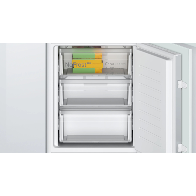 Bosch KIN86NSE0G, Built-in fridge-freezer with freezer at bottom