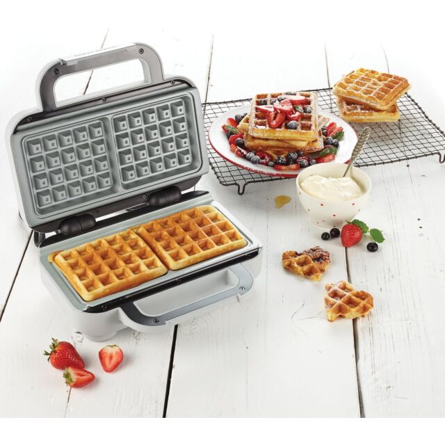 Breville VST072 Waffle Maker - Removable Plates - Easy Clean