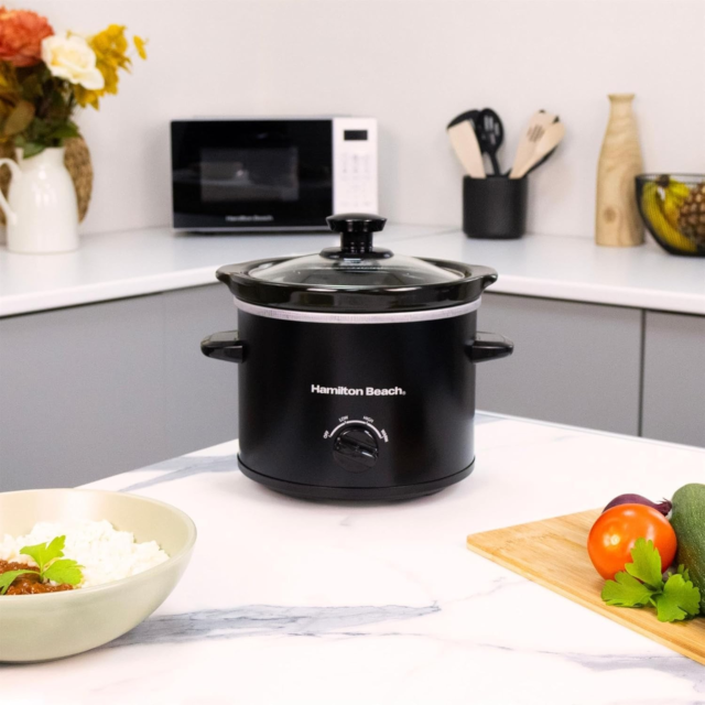 HAMILTON BEACH HBSC020B The Mighty Mini 1.8L Slow Cooker Black