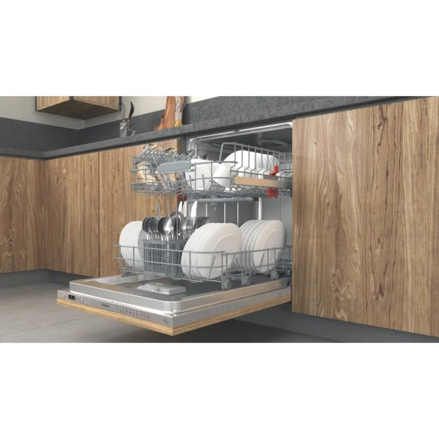 Hotpoint HP2IFC14BN6UK Bi Full Size Dishwasher 14 Place Set 8.9 L 9 Progs With Activedry Black