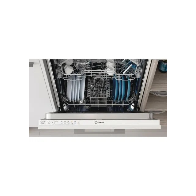 Indesit Push&Go D2I HL326 UK Full Size Integrated Dishwasher