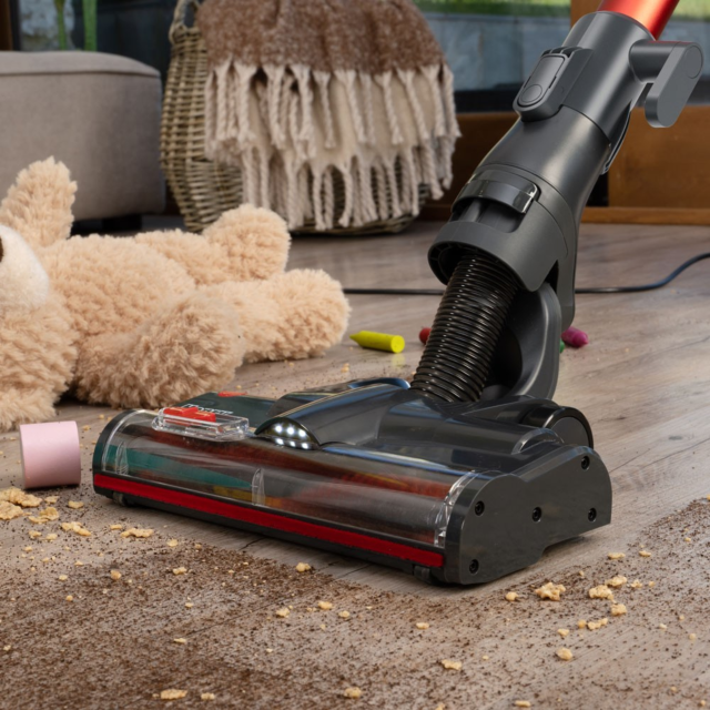 Numatic 919646 Henry Quick Corded Upright Vacuum Cleaner Red/Black