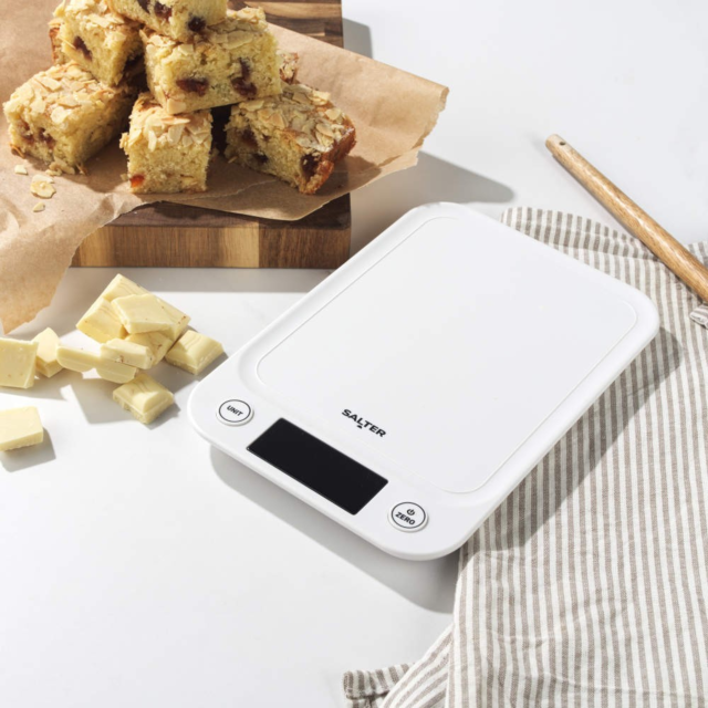 Salter 1067 TWFEU12 5 Kg Electrronic Kitchen Scale White