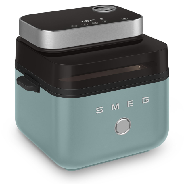 Smeg AFC01EGMUK Dual Flavour Airfryer 7L Matte Emerald Green