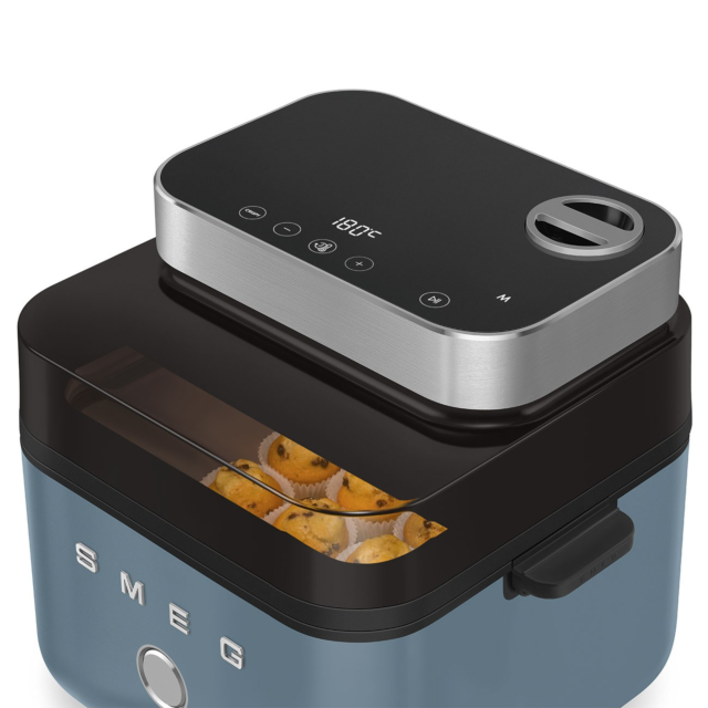 Smeg AFC01SBMUK Dual Flavour Airfryer 7L Matte Storm Blue