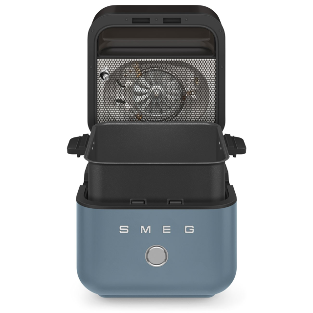 Smeg AFC01SBMUK Dual Flavour Airfryer 7L Matte Storm Blue